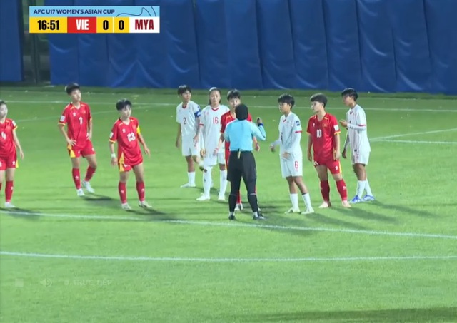 DIỄN BIẾN Việt Nam 1-0 Myanmar: Việt Nam dễ l&ecirc;n nh&igrave; bảng do Th&aacute;i Lan "vỡ trận" - Ảnh 4.