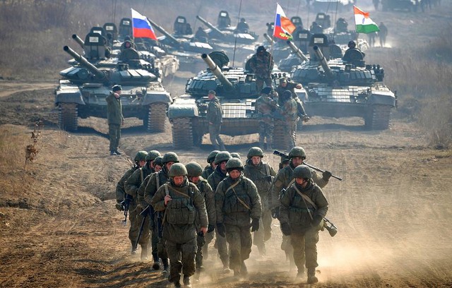Kremlin tung đòn cứu nguy Belarus – Tin về 8 vạn quân Nga khiến NATO kinh ngạc, 1 nước chuẩn bị kịch bản xấu nhất - Ảnh 3.