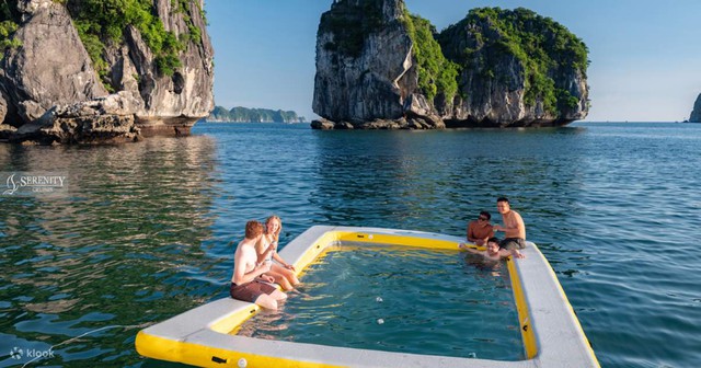 Cảnh tượng ở vịnh Lan Hạ, Cát Bà khiến nhiều người bất ngờ, thốt lên: Không tin vào mắt mình - Ảnh 7.