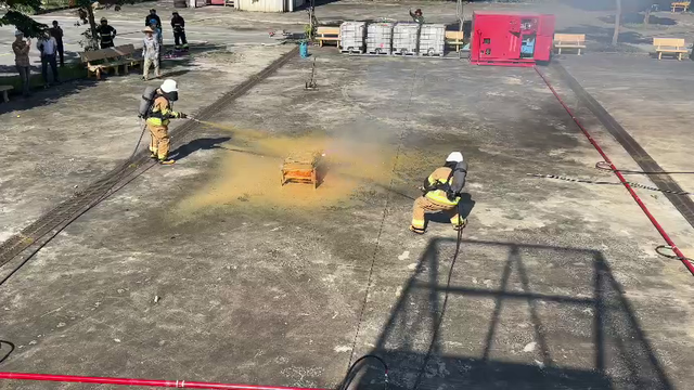 Việt Nam phát minh độc quyền FireThief - Công nghệ chữa cháy pin xe điện chưa từng có: Đỉnh cao trí tuệ - Ảnh 1.