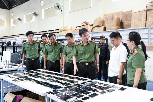 Chính thức: Bắt tạm giam Trần Thị Thu Hường trong vụ xây dựng Trung tâm lừa đảo quy mô 'khủng' tại Việt Nam - Ảnh 7.