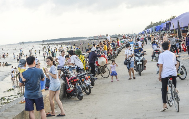 Bãi biển nổi tiếng bậc nhất miền Bắc một thời chính thức bị "xóa sổ" từ tháng 6 - Ảnh 2.