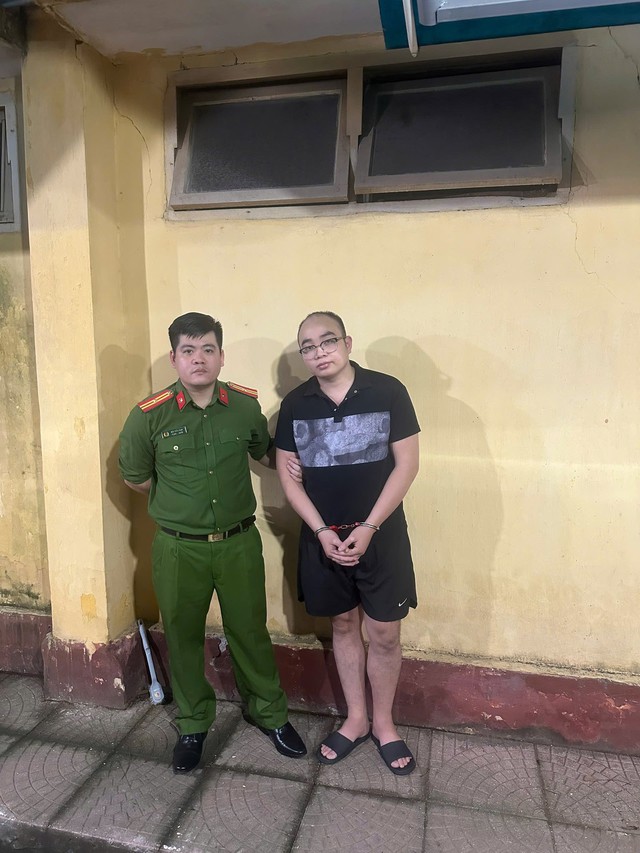 Khám xét nhiều địa điểm trong chuyên án 'khủng', bắt Giám đốc Phạm Ngọc Mạnh và 17 quản lý, nhân viên - Ảnh 1.