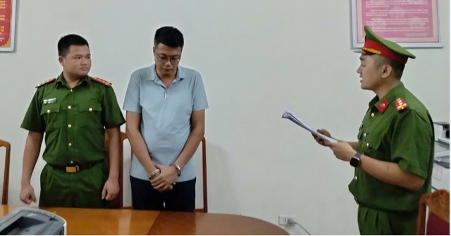 Ra quyết định khởi tố cựu cán bộ ngân hàng Vũ Công Giang (SN 1989) - Ảnh 1.