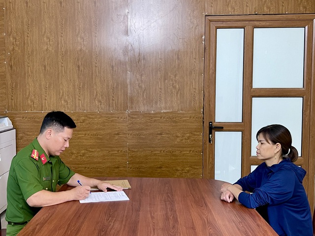 Ra quyết định khởi tố người phụ nữ bán hải sản Nguyễn Thị Thúy SN 1983 - Ảnh 2.