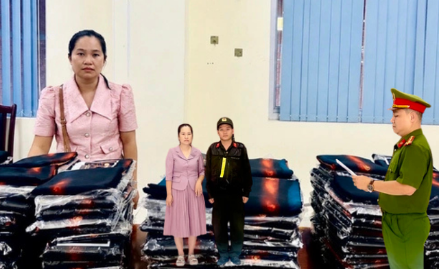 Ra quyết định khởi tố Hoàng Thị Bích Ngọc SN 1986 - bà chủ thương hiệu Vải áo dài Đất Lành - Ảnh 1.