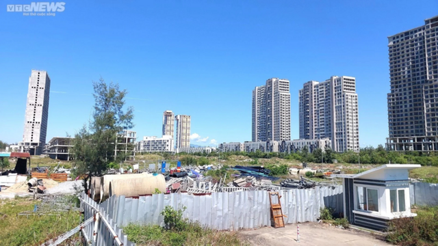 Khu nghỉ dưỡng ở Đ&agrave; Nẵng khiến cụ b&agrave; mất 1 tỷ tiền đầu tư: C&oacute; si&ecirc;u sao quảng c&aacute;o, thực trạng thế ? - Ảnh 9.