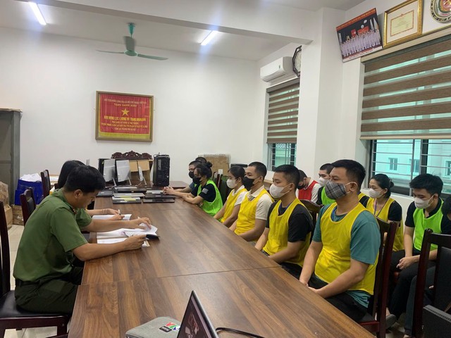 Bắt Hà Tiến Đạt SN 1997 liên quan 5.000 tài khoản ngân hàng, dòng tiền luân chuyển hàng nghìn tỷ đồng - Ảnh 6.