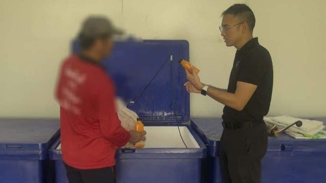 Mua nước cam ép sẵn trên đường, mẹ hốt hoảng khi thấy toàn cơ thể con trai xuất hiện dấu hiệu lạ - Ảnh 2.