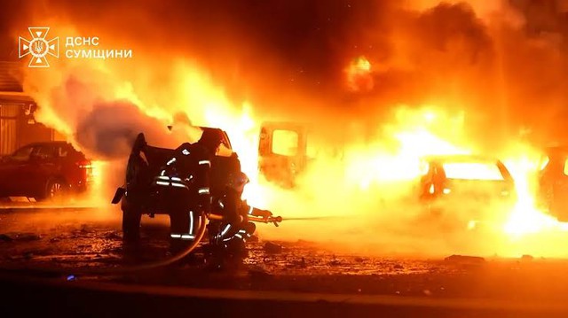 TST: Hàng loạt tiếng nổ! 3 vạn quân Kiev tràn qua ranh giới của Nga, thọc sâu 10km - Ông Zelensky cảm ơn Trung Quốc "cứu nguy" - Ảnh 1.