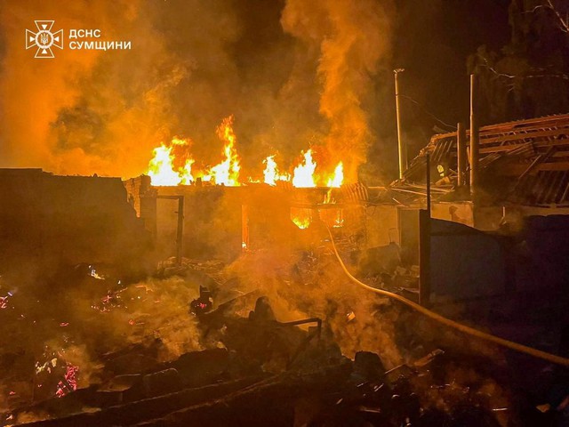 Nổ liên hoàn! Đúng 8h05, BQP Nga ra tuyên bố khẩn – Vũ khí NATO bốc cháy, ông Putin hé lộ "nước cờ lớn" ở Ukraine - Ảnh 1.
