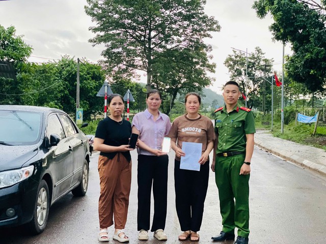 Tài khoản ngân hàng liên tiếp nhận 3.000.000, 4.000.000 đồng cùng 1 ngày nhưng không rõ người gửi, Bùi Thị Nhiên lập tức báo công an - Ảnh 1.