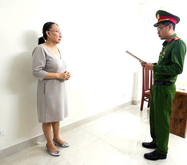 Ra quyết định khởi tố hàng loạt Giám đốc công ty vàng bạc đá quý: Hoàng Thị Thanh Nga, Lê Thị Ngọc Mỹ - Ảnh 2.