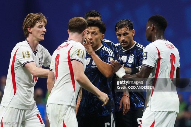 Messi tạo nên màn ngược dòng kinh điển, Argentina hạ Anh 2-1 để vào chung kết World Cup 2026 - Ảnh 1.