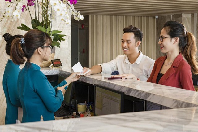 Tất cả người đi khách sạn, nhà nghỉ, homestay cần chú ý mức phạt mới đã chính thức áp dụng - Ảnh 1.