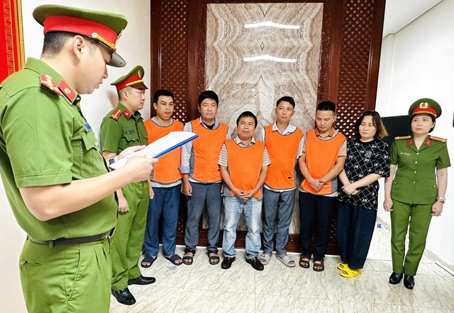 Ra lệnh bắt tạm giam Giám đốc Lê Thị Hồng, Phó Giám đốc Đào Xuân Trường và hàng loạt nhân viên - Ảnh 4.