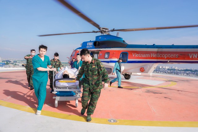 Tối 14/7, sân bay Tân Sơn Nhất ghi nhận 1 máy bay đặc biệt cất cánh - Ảnh 3.