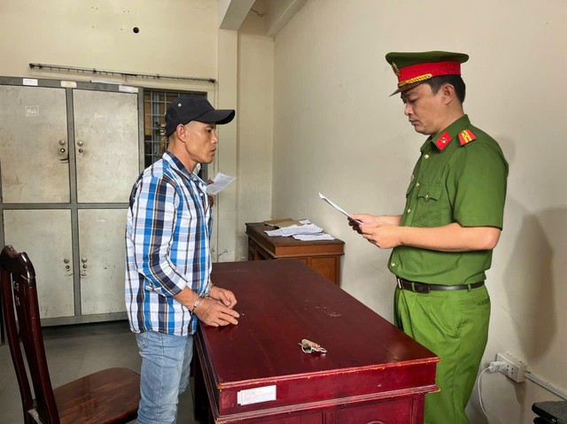 Thi hành lệnh bắt tạm giam Trần Nguyễn Hoàng Vũ SN 1985 - Ảnh 1.