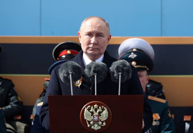 TST: Lửa bùng lên từ Kiev tới Odesa! Nga tiến tới "quyết định bước ngoặt" - Ông Putin đã ký toàn bộ văn kiện - Ảnh 2.