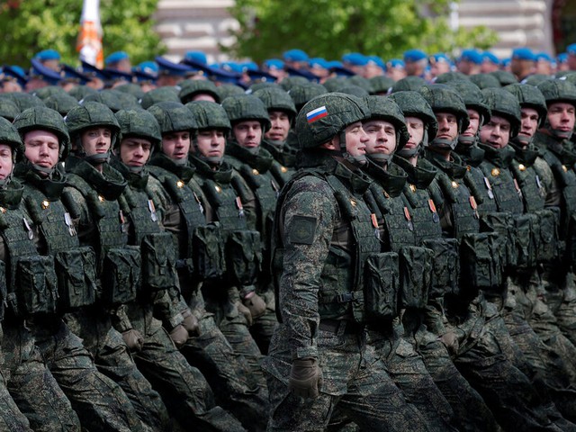 Sinelnikovo nổ lớn, Ukraine rúng động - 1 mục tiêu đặc biệt bị đánh trúng, Kiev báo động kịch bản 50 vạn quân Nga tổng tấn công - Ảnh 3.