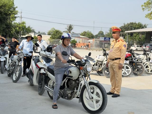 Tất cả người dân chú ý quy định mới nhất của Bộ Công an về cấp Giấy phép lái xe - Ảnh 1.