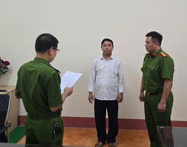 Ra quyết định khởi tố quản lý nghĩa trang Chu Ngọc Bắc SN 1969 - Ảnh 1.