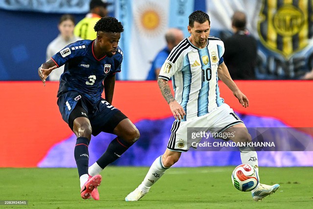 Diễn biến trận Argentina 1-0 Cabo Verde: Messi mở tỉ số với pha xử l&yacute; điệu nghệ - Ảnh 4.