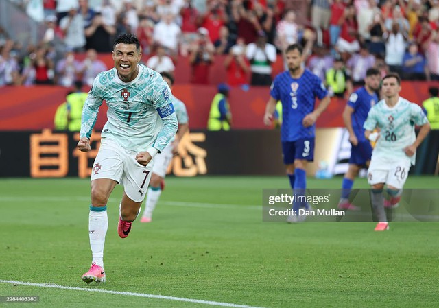 Diễn biến trận Bồ Đào Nha 2-1 Croatia: "Bàn thắng vàng" cho Bồ Đào Nha - Ảnh 3.