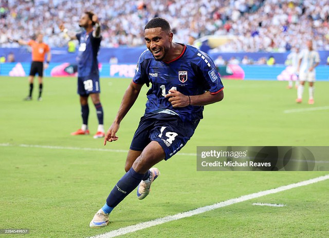 Diễn biến trận Argentina 3-2 Cabo Verde: Messi kiến tạo, Romero ghi b&agrave;n thứ ba cho Argentina - Ảnh 7.