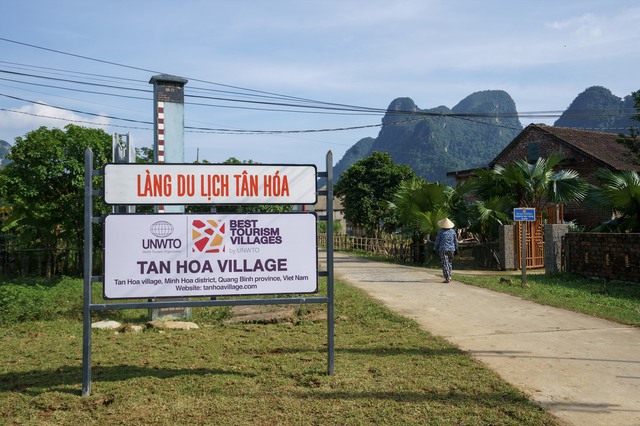 Việt Nam có ngôi làng "thích ứng thời tiết", người dân nói ngôn ngữ riêng, đến không phải dễ - Ảnh 1.