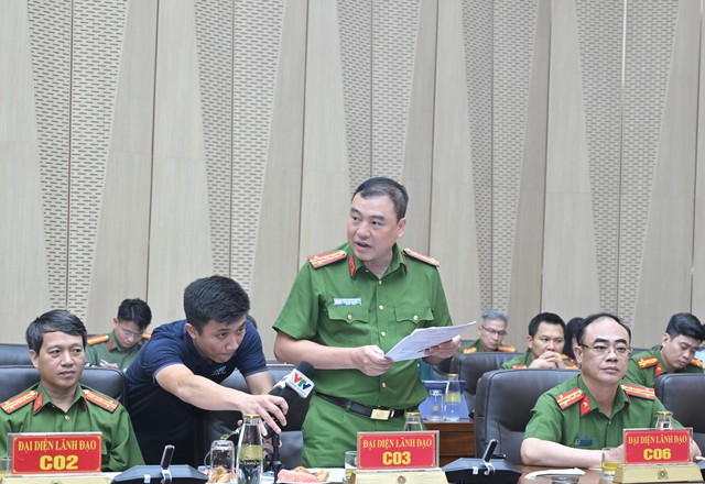 Công an toàn quốc đã bắt 346 đối tượng có hành vi đánh bạc, cá độ bóng đá, thu giữ nhiều tài sản - Ảnh 2.