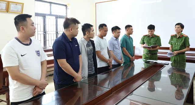 Công an điều tra số tiền giao dịch hơn 900 tỷ đồng: - Ảnh 1.