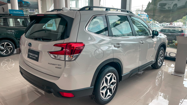 SUV Nhật ngang cỡ CX-5 bất ngờ giảm 300 triệu: Xe chạy &ecirc;m, &iacute;t lắc ngang nhờ động cơ như v&otilde; sĩ 'đấm nhau' - Ảnh 2.