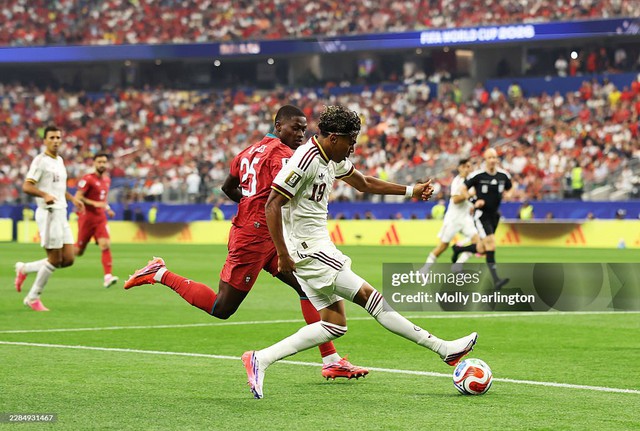 Diễn biến trận Bồ Đào Nha vs Tây Ban Nha: Ronaldo dứt điểm nguy hiểm - Ảnh 4.