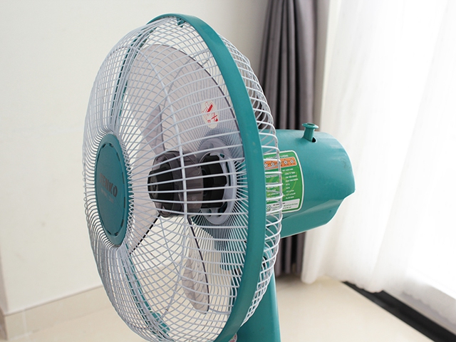 Quạt trong nhà cháy rụi chỉ trong 3 phút: Công an phường Hoàn Kiếm đưa ra khuyến cáo đặc biệt - Ảnh 6.