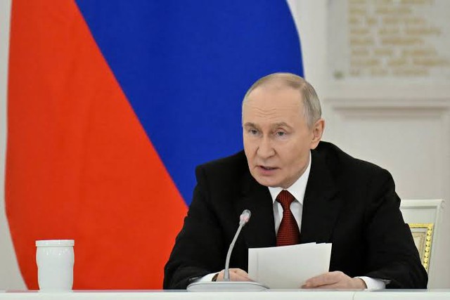 Bộ chỉ huy Nga phát lệnh, "bão lửa" dựng thế trận chưa từng có - Ông Putin lần đầu hé lộ cuộc tiếp xúc hậu trường với Kiev - Ảnh 3.