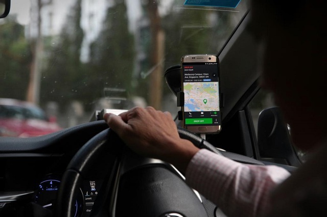 Khách đi taxi để lại "vật lạ" trên xe khiến tài xế bị vợ nghi ngờ, đưa ra thông báo dở khóc dở cười - Ảnh 3.