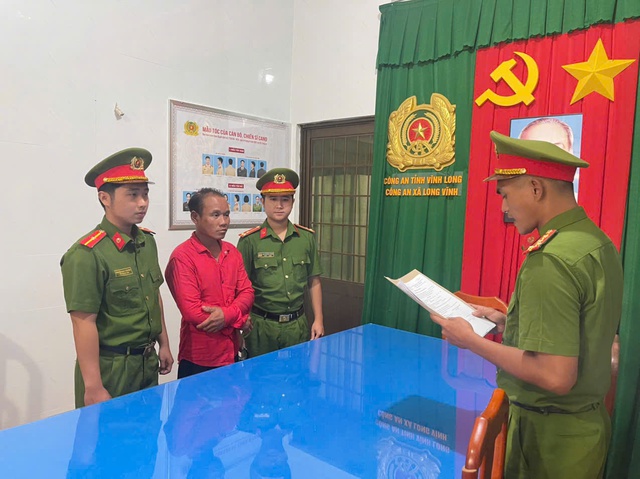 Thi hành lệnh giữ người trong trường hợp khẩn cấp đối với Ngô Văn Mười Hai SN 1986 - Ảnh 1.