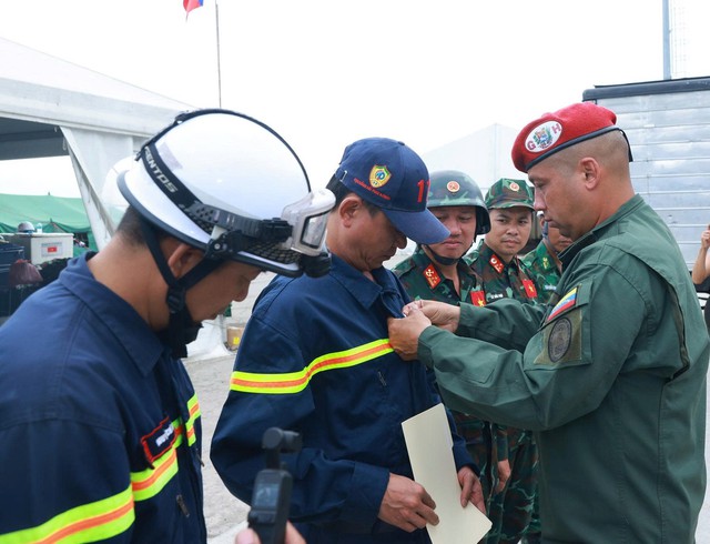 Đêm 8/7, sân bay Nội Bài ghi nhận một máy bay lạ không chở hành khách nào cất cánh - Ảnh 5.
