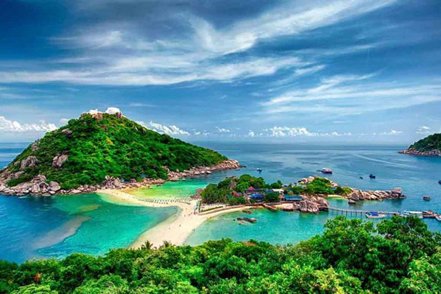 Lần đầu tiên, du thuyền 5 sao ở lại qua đêm tại vịnh biển Việt Nam từng được thế giới vinh danh - Ảnh 3.