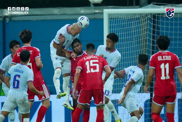 DIỄN BIẾN Singapore 0-3 Th&aacute;i Lan: "Voi chiến" ghi b&agrave;n theo c&aacute;ch đ&aacute;ng sợ - Ảnh 1.