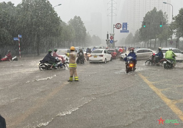 Tin mới nhất về đợt mưa to đến rất to kéo dài nhiều ngày ở Bắc Bộ - Ảnh 1.