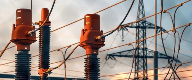 Trung Quốc vừa "vứt bỏ" 360 TWh sản lượng điện mặt trời và gió: Điện sạch nhiều đến mức dư thừa - Ảnh 1.