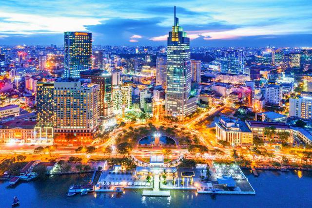 Vượt qua Kuala Lumpur và Jakarta, một thành phố Việt Nam bất ngờ đứng top 1 thế giới về ẩm thực đường phố - Ảnh 1.