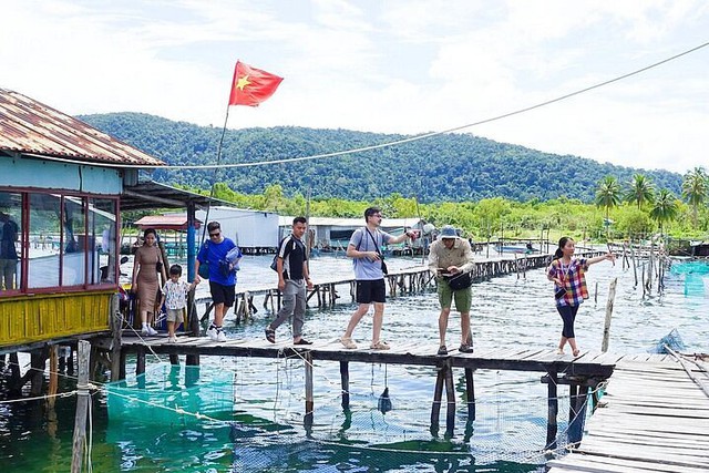 Vượt Phuket và Hawaii, một bãi biển Việt Nam bất ngờ lọt top 12 đẹp nhất thế giới - Ảnh 6.