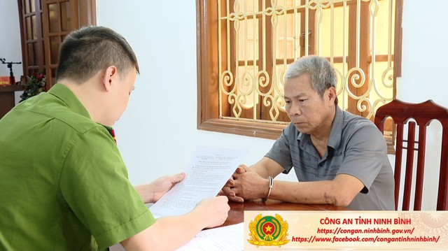 Thi hành lệnh bắt tạm giam, khám xét nơi ở của Lê Văn Sinh SN 1965 - Ảnh 1.