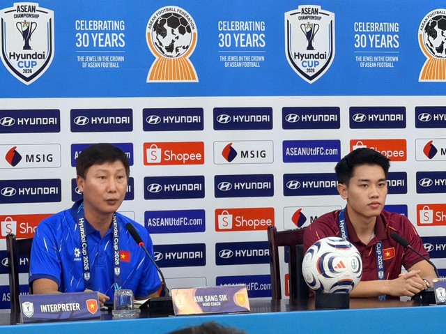 Họp báo trận Việt Nam vs Thái Lan: HLV Thái Lan tuyên bố muốn đánh bại Việt Nam để vô địch - Ảnh 2.