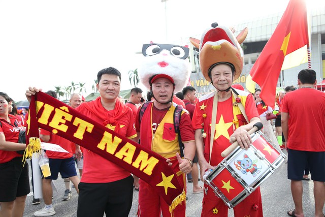 DIỄN BIẾN Việt Nam 1-1 Th&aacute;i Lan: Tuyển Việt Nam dồn &eacute;p li&ecirc;n tục sau b&agrave;n gỡ - Ảnh 12.