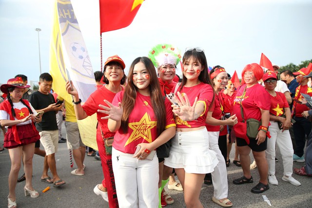 DIỄN BIẾN Việt Nam 1-1 Th&aacute;i Lan: Tuyển Việt Nam dồn &eacute;p li&ecirc;n tục sau b&agrave;n gỡ - Ảnh 13.