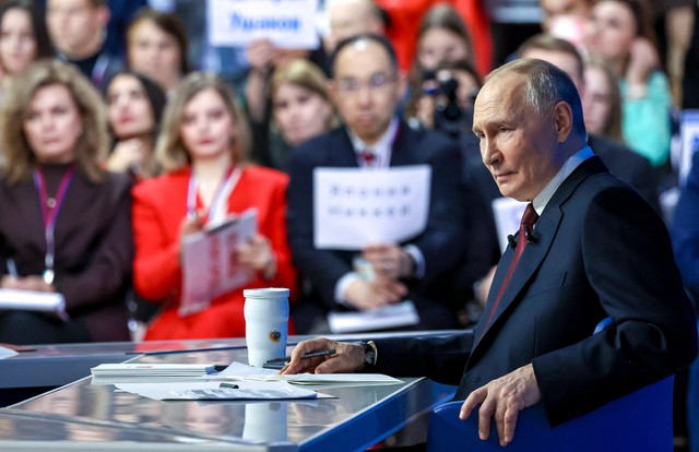 Hannivka về tay Nga, Mỹ gửi yêu cầu tới Kiev sát giờ G - Giám đốc CIA đến Moscow, ông Putin dời sự kiện do hàng trăm người chuẩn bị - Ảnh 3.
